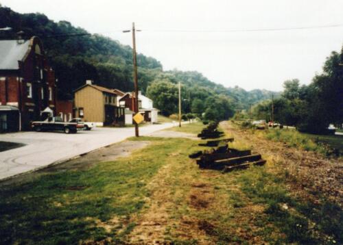 1990s Summer walkthrough with rails YRT 0013 a